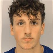 Étudiant en masseur kinésithérapeute, le renforcement musculaire et le fitness sont des aptitudes apprises lors de mes études